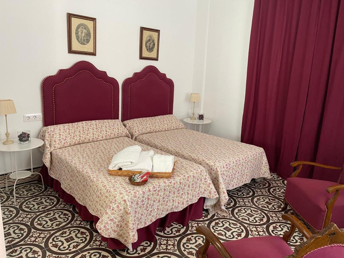 Casa Muriana Alanís Esterno foto
