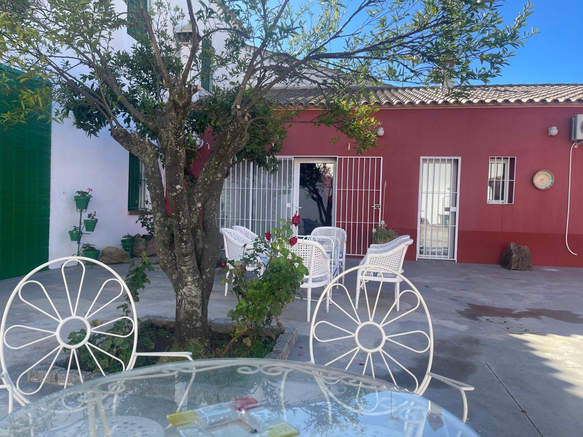 Casa Muriana Alanís Esterno foto