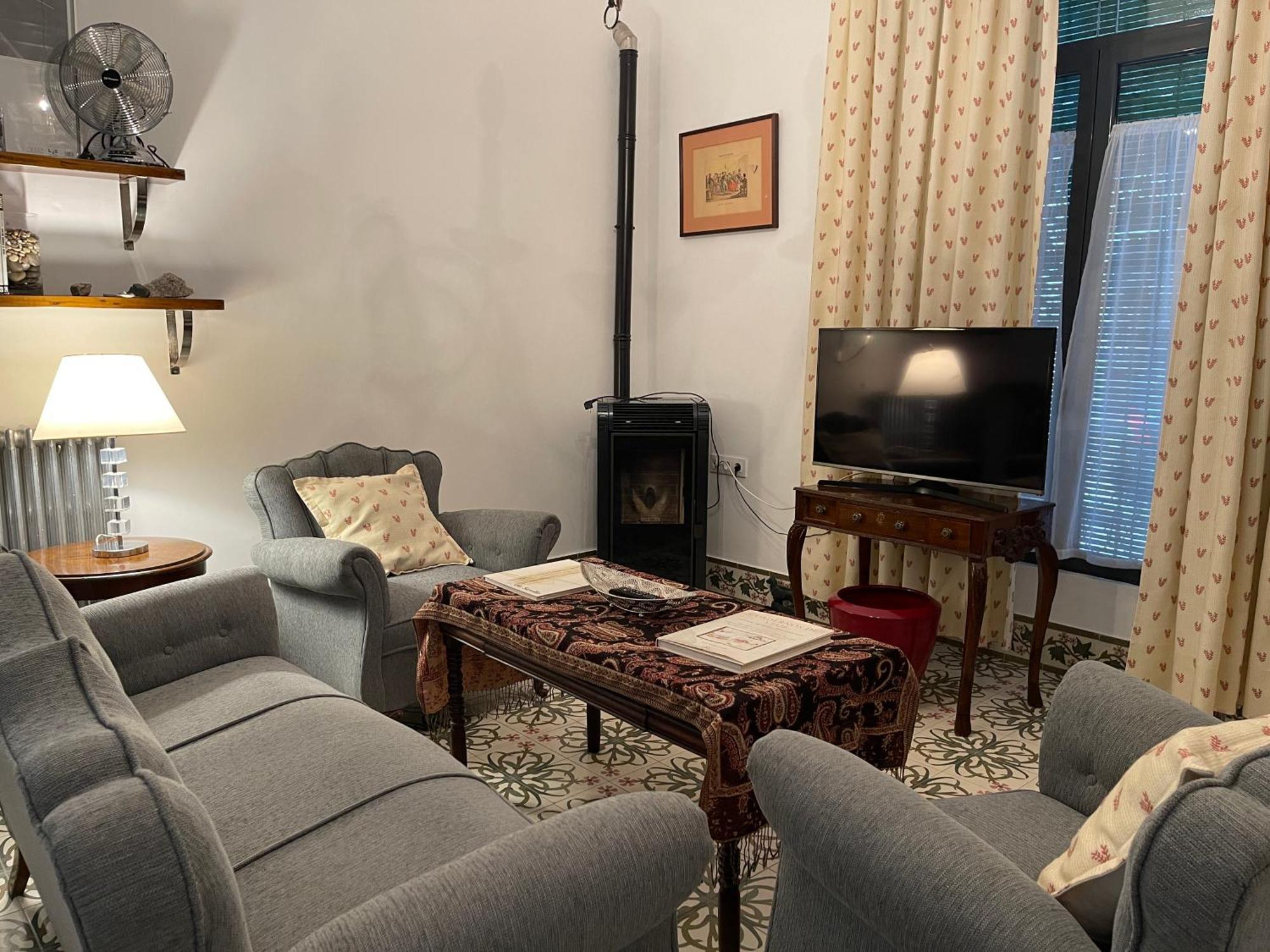 Casa Muriana Alanís Esterno foto